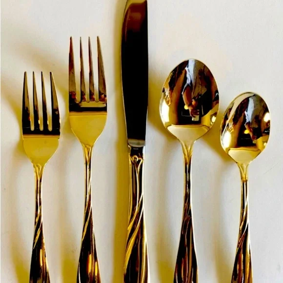 ⭐️FARBERWARE "NICOLE GOLD" GOLD ELECTROPLATED SWIRL FLATWARE ELEGANT & LIGHT⭐️ - Picture 1 of 5
